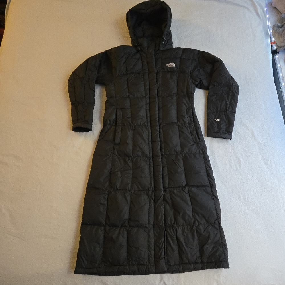 The North Face 700 Down Hooded Puffer Coat Black Full-Length Winter Parka